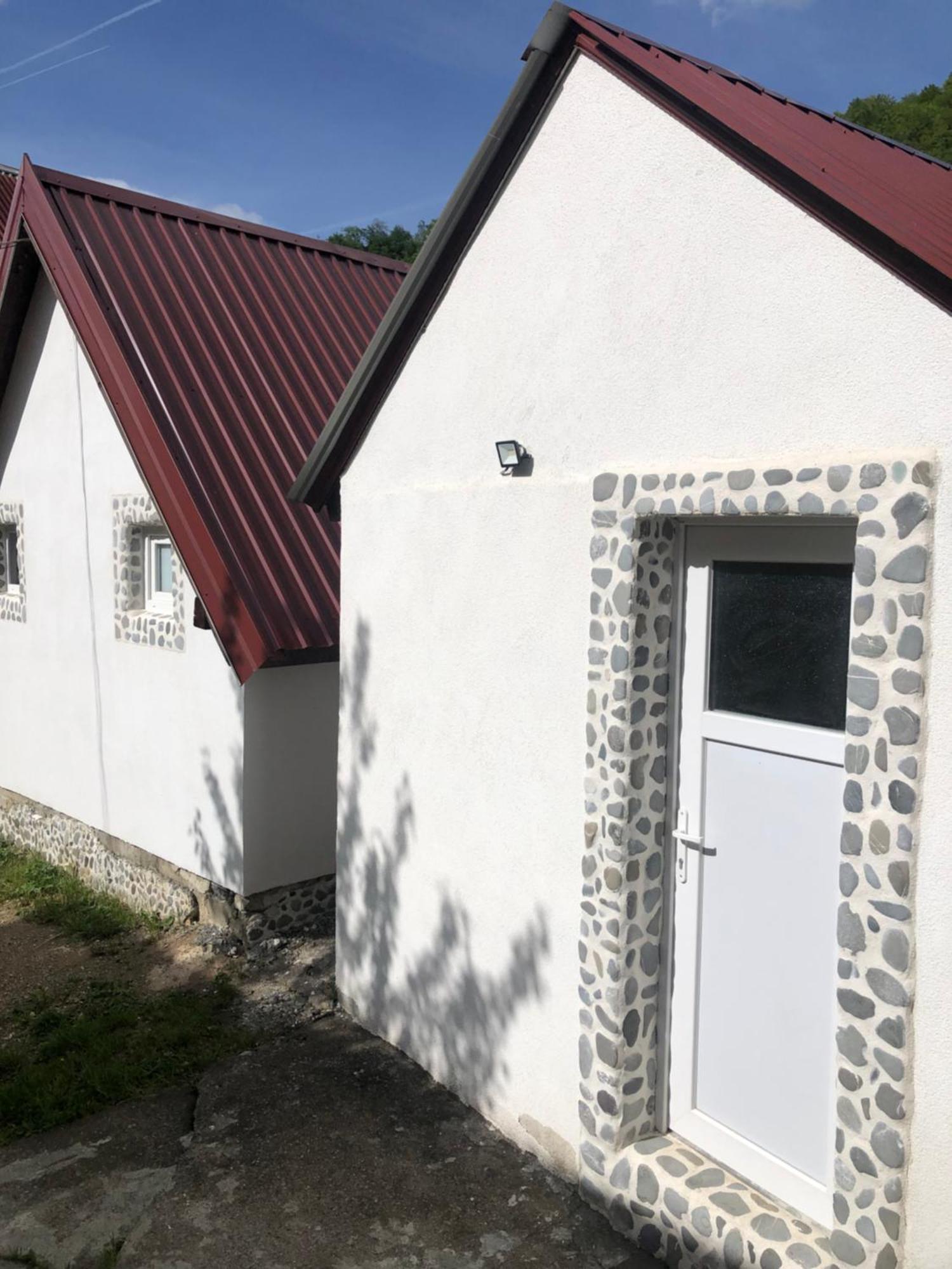 Private Accommodation Kalezic 莫伊科瓦茨 外观 照片
